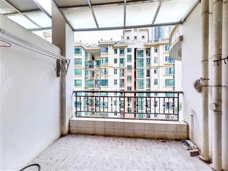 英伦名苑(三期)-阳台