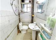 化工大院-卫生间