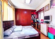 倚山花园（二期）-主卧