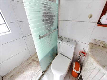 宏发领域-卫生间