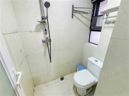 龙悦居四期-卫生间