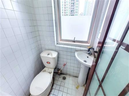 中央花园-卫生间