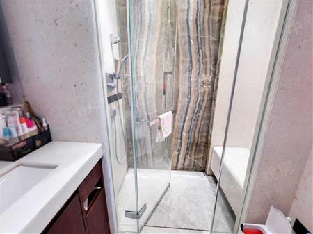 万科瑧山府-卫生间