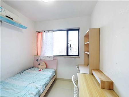 花园城五期-次卧