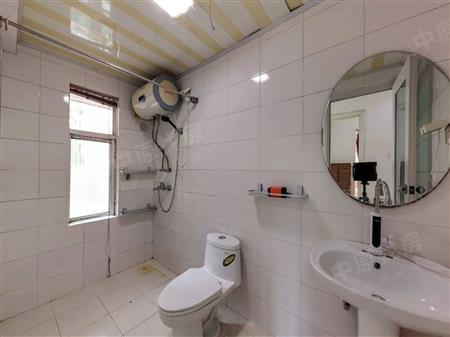 中爱花园-卫生间