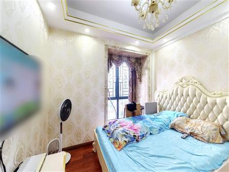 信义金御半山（一期）-次卧