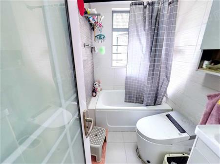 金地名津-卫生间