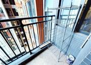 儒骏城立方-阳台