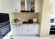 四季山水花园-厨房