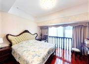 四季山水花园-主卧