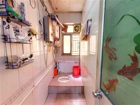 中加名园-卫生间