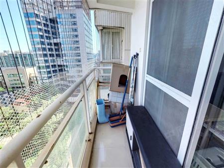 都市翠海华苑-阳台