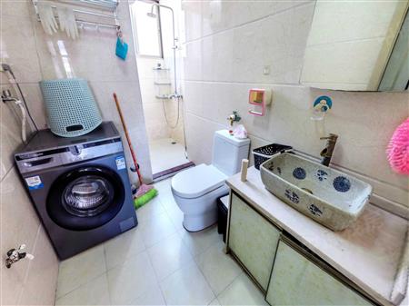 恒丰工业城-卫生间