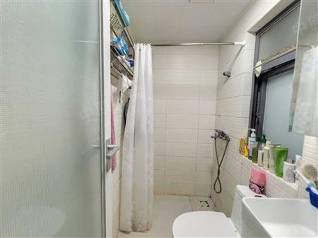 金地名津-卫生间