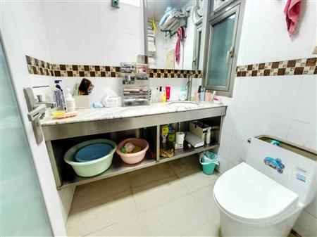 鸿隆世纪广场-卫生间