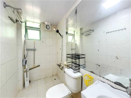 翠拥华庭-卫生间