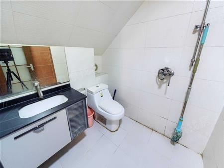 中翠花园-卫生间