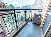 淘金山湖景花园二期-阳台