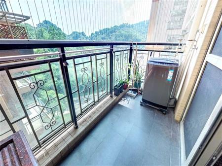 淘金山湖景花园二期-阳台