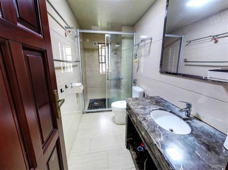 淘金山湖景花园二期-卫生间