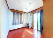 龙珠花园（A区）-主卧