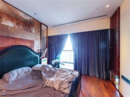 中洲中央公园-主卧