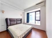 半岛城邦花园二期-主卧