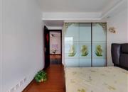 半岛城邦花园二期-主卧