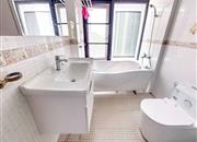 半岛城邦花园二期-卫生间