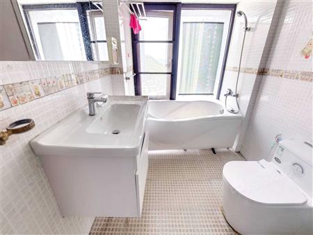 半岛城邦花园二期-卫生间