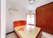 大芬油画苑-主卧