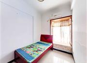 大芬油画苑-次卧