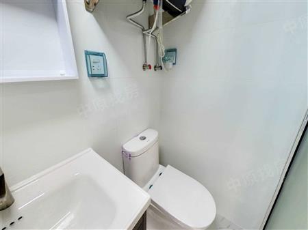 龙光玖云著大楼-卫生间
