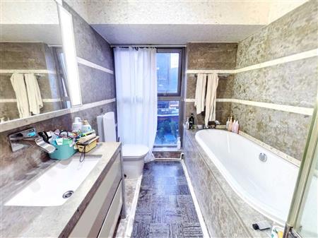 伍兹公寓-卫生间