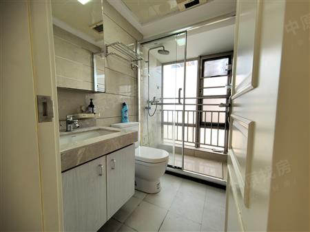 宝能华府-卫生间