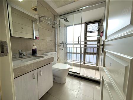 宝能华府-卫生间