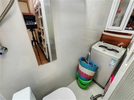 彩虹新都-卫生间