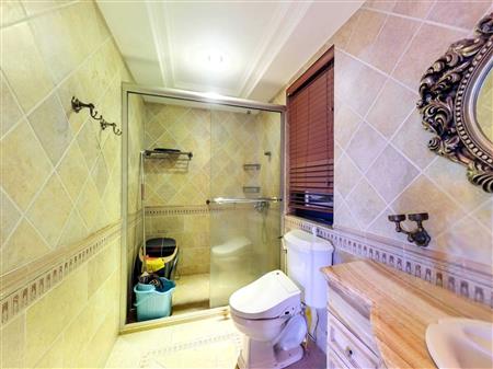 蓝郡广场-卫生间