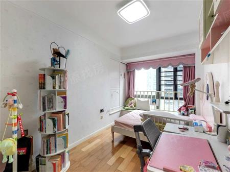 四季山水花园（二期）-次卧