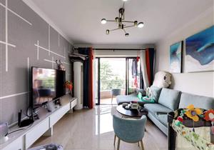 帝涛豪园,豪装两房，红本满五年深圳一套