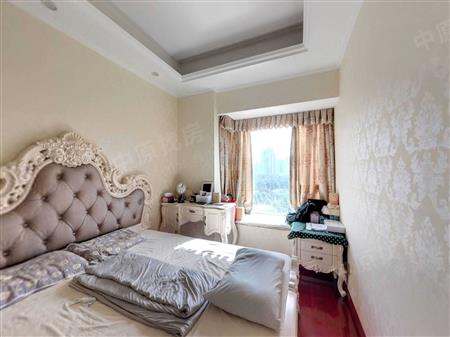 城市绿洲花园-次卧