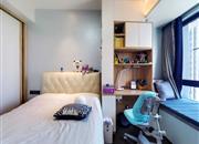 半岛城邦花园四期-次卧