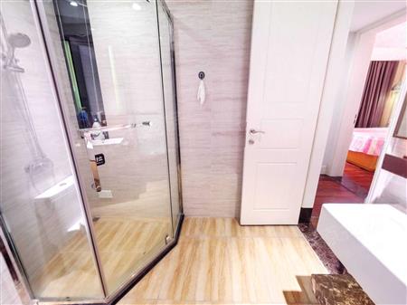 三科麓湾-卫生间