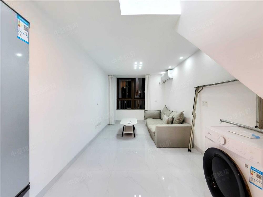 龙光玖云著大楼