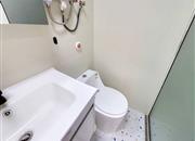 龙光玖云著大楼-卫生间