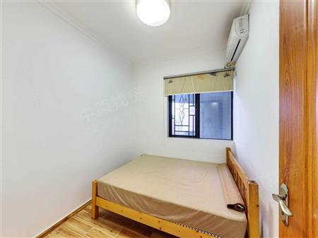 英郡年华花园（三期）-次卧