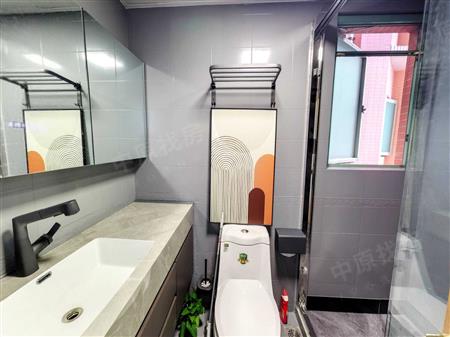 中海华庭-卫生间