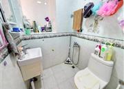 金城华庭-卫生间