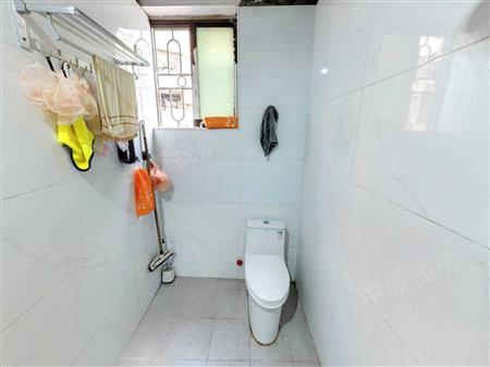 恒丰工业城-卫生间