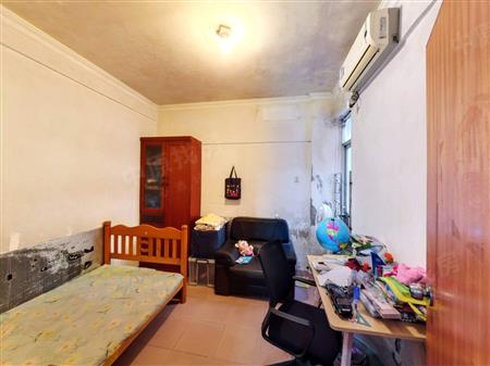 恒丰工业城-次卧